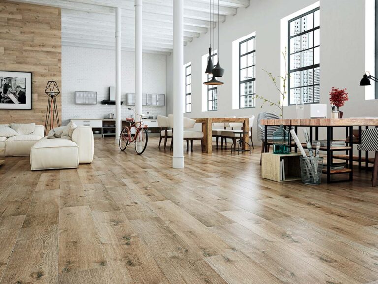 suelo ceramico efecto madera merbau viejo
