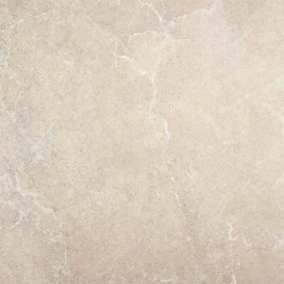 Foto de producto de una baldosa de suelo porcelánico Pulse Beige, que muestra una fiel imitación de piedra con sutiles vetas blancas sobre un fondo beige.