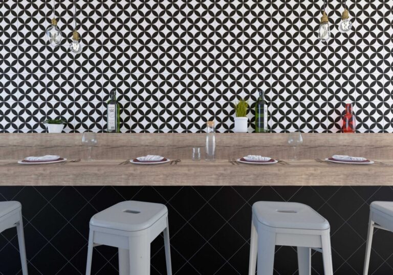 Azulejo Porcelánico imitación hidráulico Tokio Negro para revestir paredes
