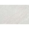 Azulejo Sakhir Soft Grey con efecto piedra, mostrando una base gris claro con sutiles vetas blancas y variaciones tonales.