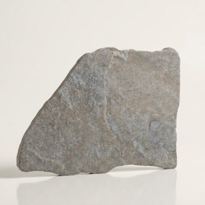 Una rachola de gres porcelánico Montesa Gris con superficie textur