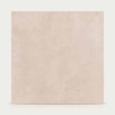 Una baldosa porcelánica beige Columbia Sand con textura sutil se muestra sobre un fondo blanco.