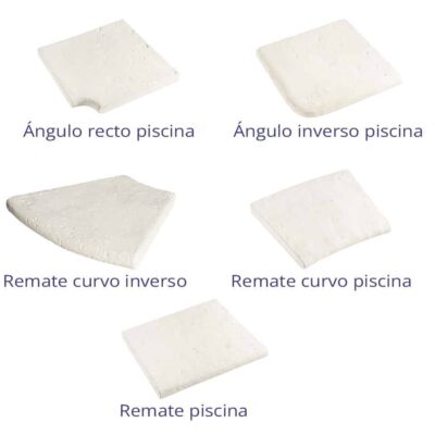 Cinco piezas de remate de piscina en tonos blancos crema: ángulo recto, ángulo inverso, remate curvo inverso, remate curvo piscina y remate piscina recto. Acabado texturizado mate, formato cuadrado.